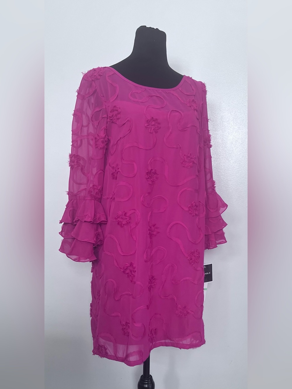R&K Originals Womens Dress With Rosettes Pattern, Slip, 3/4 Sleeve Size 8 New